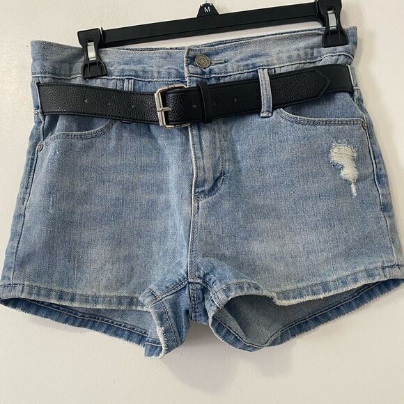 RTA Jean Shorts - Picture 1 of 7